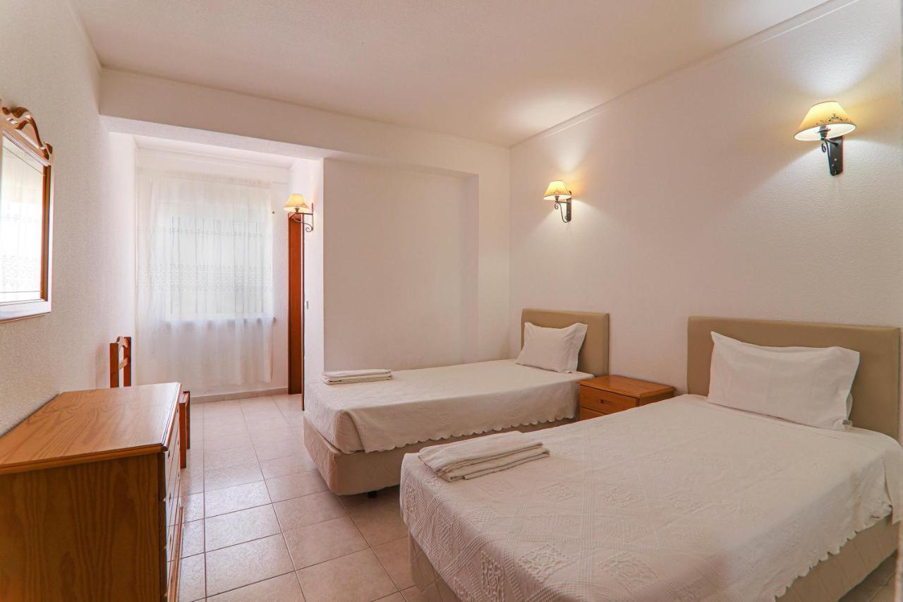 Oura 9ºa Apartment Armacao de Pera Luaran gambar